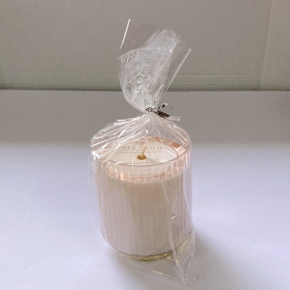 TRES JOLIE Sugared Citrus Scented Spring Collection Candle 10 oz - Picture 3 of 7